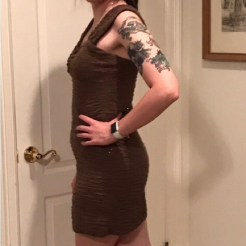 New with tags Cute Mocha mini dress - Picture 5 of 5